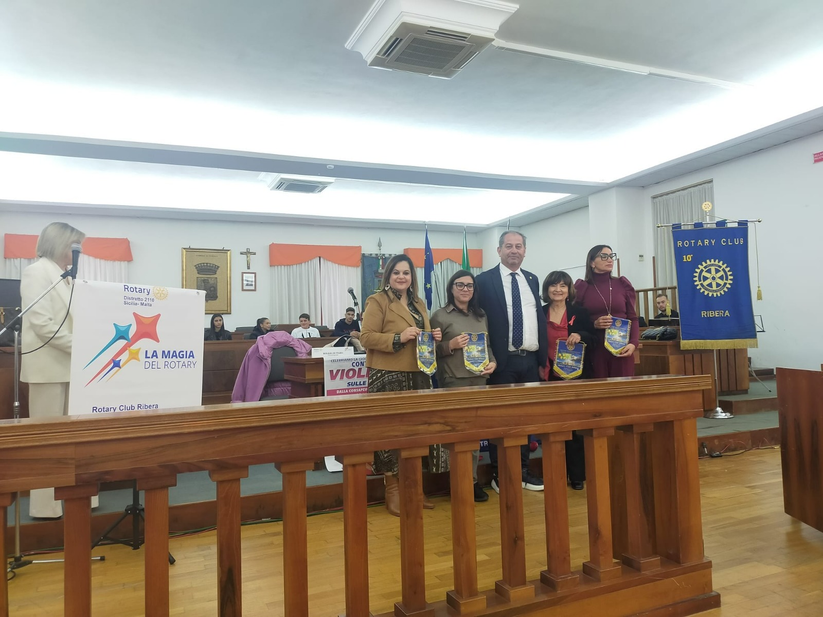 Giornata Internazionale contro la Violenza sulle Donne"             